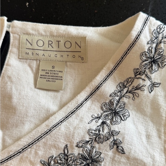 Blouse Embroidered White Sleeveless Top Norton Mcnaughton - Picture 8 of 8